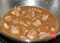 Illustration of how to make sweet and sour pork ribs 6