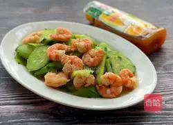 Illustration of how to make fried cucumber with shrimps 10