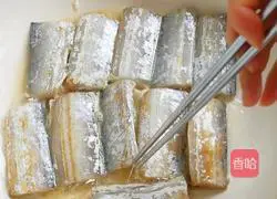 Illustration of how to make fried hairtail 5