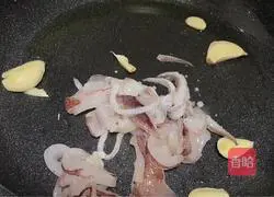Illustration of how to cook squid and celery 7
