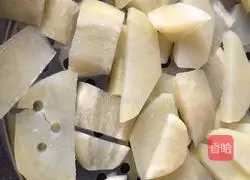 Illustration of how to make curry seafood pasta 2