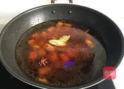 # Northeast# Pork Belly Stewed with Seaweed Buckle Recipe Illustration 8