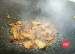 Illustration of how to make fried pork with mushrooms 6