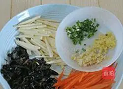 Illustration of how to make fish-flavored shredded pork 2