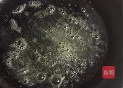 Illustration of how to make beef burgers 5