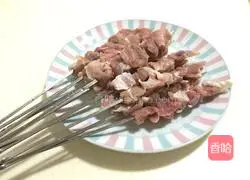 Illustration of how to make kebabs 1