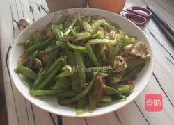 Illustration of how to make celery vermicelli 7