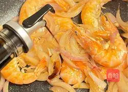 Day 3 of trying the Mediterranean diet丨Illustration of how to make fried shrimps with garlic and onions 9