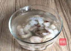 Illustration of how to make fried yuba and shrimps 3