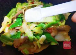 Illustration of how to make stir-fried cabbage with pork belly 11