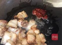 Illustration of twice-cooked pork with garlic sprouts 6