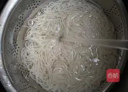 Seafood Fried Noodles Recipe Illustration 4