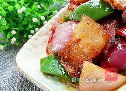 Illustration of how to make twice-cooked pork with green pepper 11