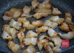 Illustration of how to make cucumber and fried meat 5