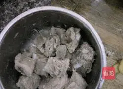 Illustration of how to make sweet and sour pork ribs with minced garlic 3