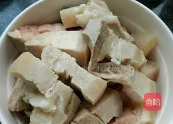 Illustration of how to make abalone braised pork 1