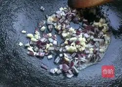 Illustration of how to make homemade pizza sauce 4