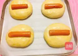 Illustration of how to make sausage buns 12