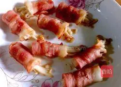 Illustration of how to make enoki mushroom bacon rolls 9