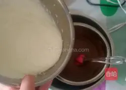 Illustration of how to make cocoa mousse 10