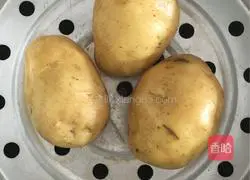 Illustration of how to make baked mashed potatoes 1