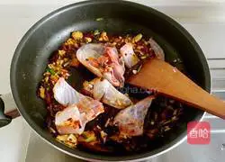 Illustration of how to make boiled fish 8