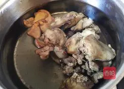 Illustration of how to make salted chicken liver 4