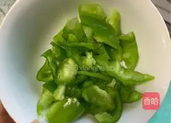 Illustration of how to make fried shrimps with green pepper 2