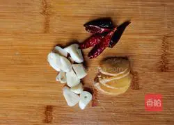 Illustration of braised crucian carp 2