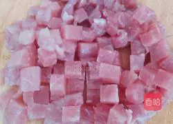 Illustration of the simple version of borscht soup 5