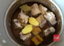 Illustration of how to make salt and pepper pork ribs 2