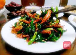 Illustration of how to make stir-fried river shrimp with leeks 7