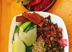 Illustration of how to make spicy duck neck 2