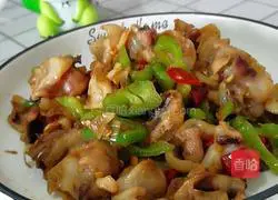 Illustration of how to stir-fry squid neck 13