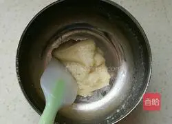 Strawberry Cream Cake Roll Recipe Illustration 4