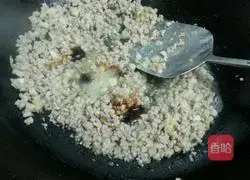 Illustration of making minced meat and mashed potatoes 15