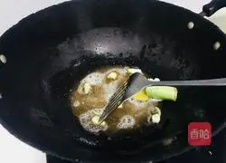 Illustration of Braised Chicken Feet 6