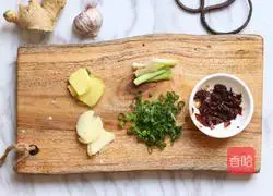 Illustration of how to make swimming crab fried rice cake 2