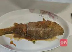 Illustration of braised large yellow croaker 9