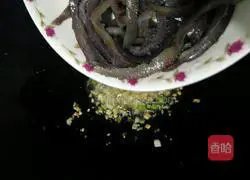 Illustration of Braised Sea Cucumber 8