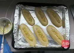 Garlic Bread Recipe Illustration 16