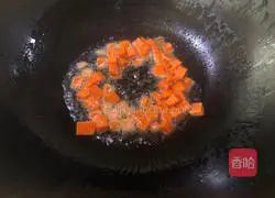 Illustration of How to Make a Hundred Fortune Bag 4