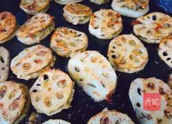 Illustration of how to make fried lotus root cake 12