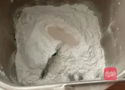 Illustration of how to make homemade pizza 1