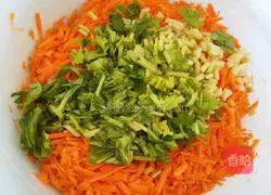 Illustration of how to make carrot meatballs 1