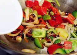 Illustration of how to stir-fry razor clams 7