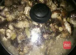 Illustration of how to make spicy chicken with mushrooms 4