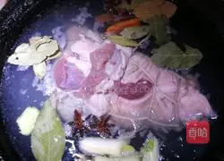 Illustration of how to make Dongpo elbow (Northeast Family Edition) 3