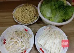 Illustration of home-style boiled pork slices 1