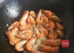 Illustration of braised Macrobrachium in oil 6